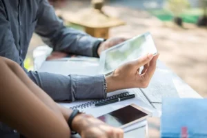 Guia de educação financeira: apps e recursos para gerir finanças pessoais